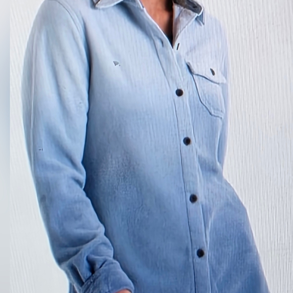 Legendary Whitetails Blue Gradient Button Down Sh… - image 1